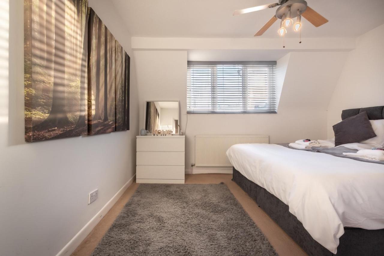 Best Price! Large Home For 4 - Smart Tv - Comfy Beds - Garden - 4 Single Beds Or 2 Doubles! Portsmouth Exterior foto