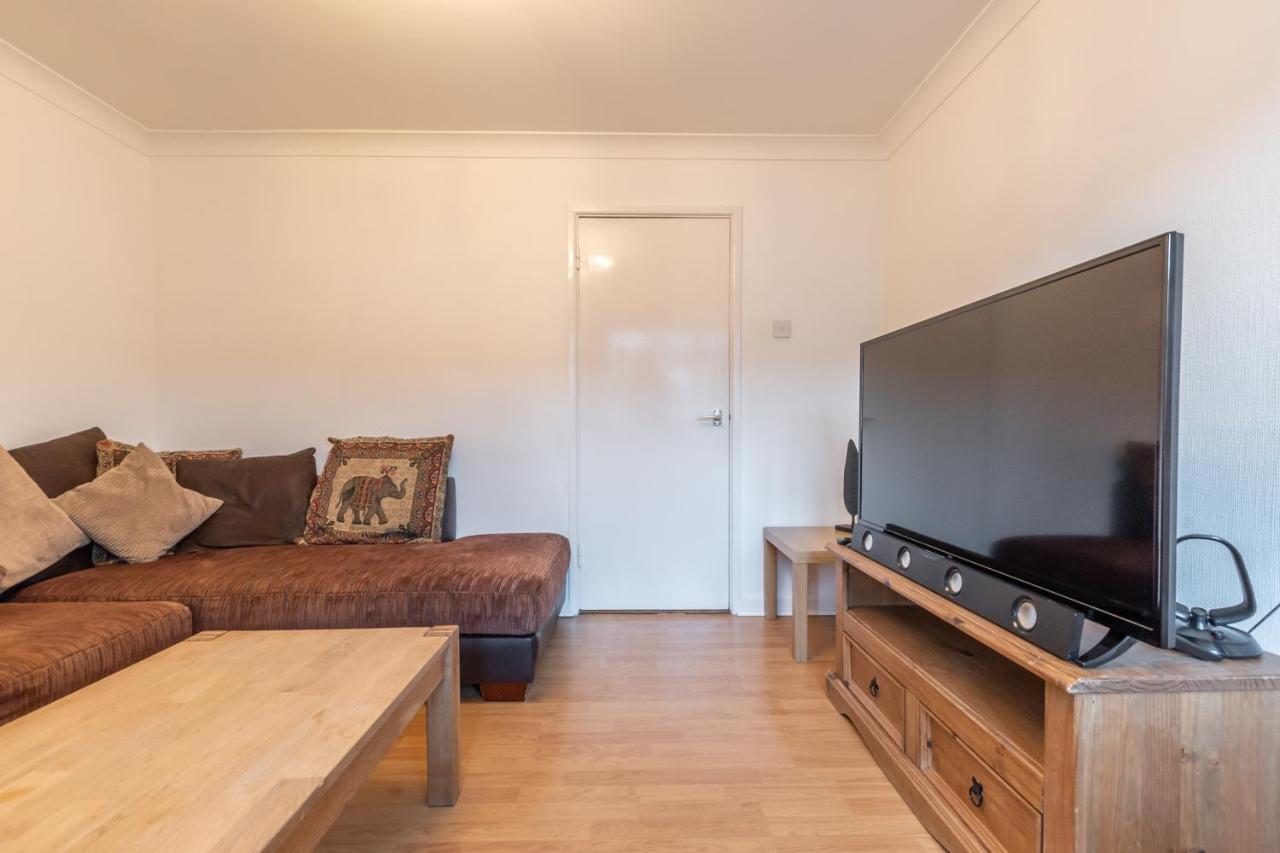 Best Price! Large Home For 4 - Smart Tv - Comfy Beds - Garden - 4 Single Beds Or 2 Doubles! Portsmouth Exterior foto